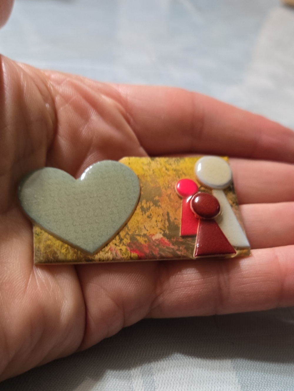 Handcrafted Heart and Figures Enamel Pin - Gray, Red, Cream